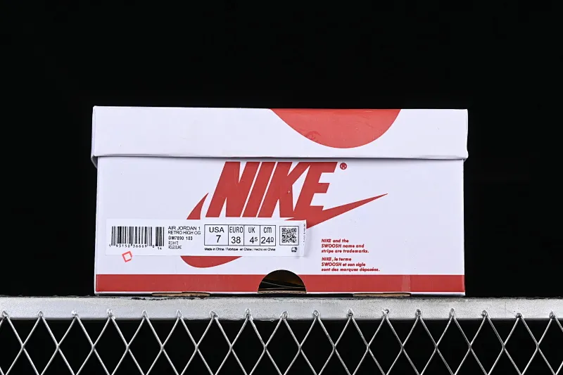 All categories Air Jordan Jordan series basketball shoes Air Jordan 1 Low Travis Scott x Air Jordan 1 Low OG AJ1 Joe 1 undercut low DM7890-103